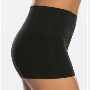 Spanx everyday shaping boy shorts size 2X